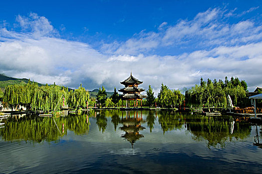 玉龙雪山脚下,悦榕庄风景