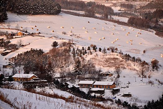 冬季吉林雪村-松岭美景如画