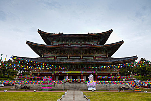 韩国济州岛药泉寺大光明殿