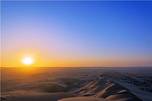 日落,沙漠
