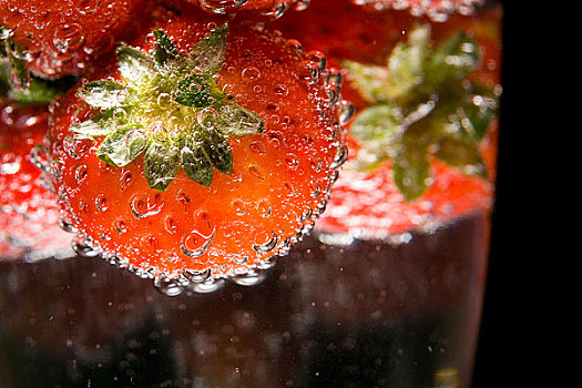 水果玻璃杯草莓