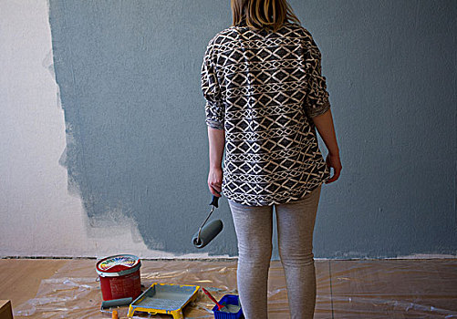 后视图,美女,看,局部,灰色,涂绘,室内,墙壁,在家