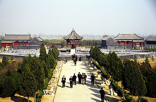 2001,河南汤阴羑里城
