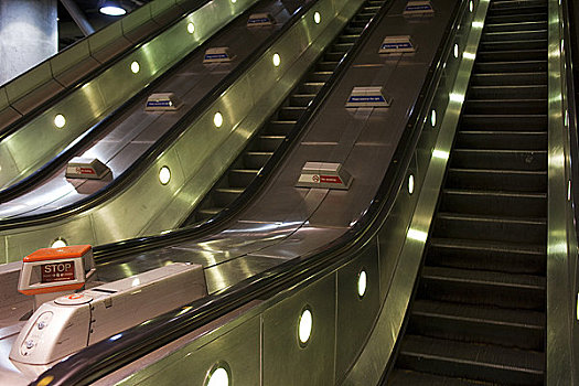 英格兰,伦敦,地铁站,扶梯