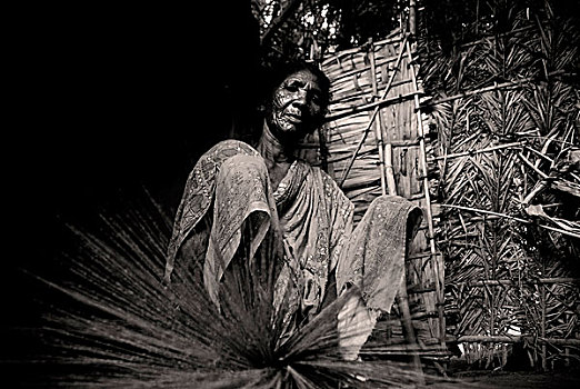 老太太,种族,制作,扫帚,陆地,上方,亚洲,能量,煤矿,孟加拉,八月,2006年