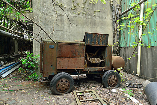 上海二钢厂废旧的柴油发电车