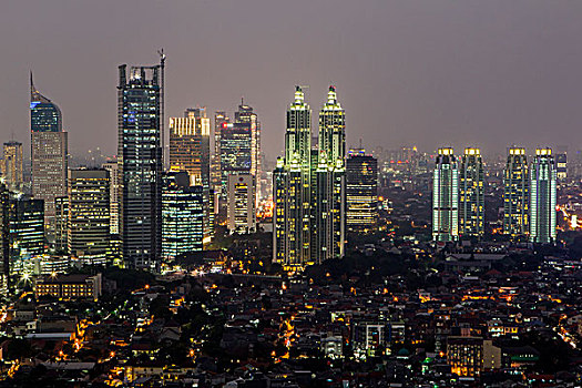天际线,雅加达,印度尼西亚,黄昏