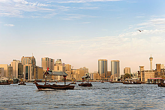 水上出租车,独桅三角帆船,迪拜,溪流,德伊勒,阿联酋,中东,亚洲