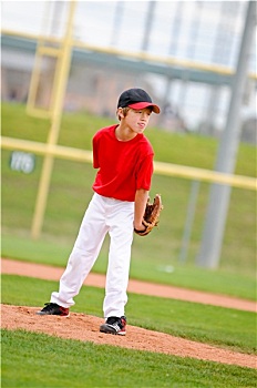 年轻,棒球投手,红运动衫