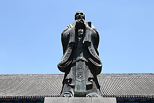 北京孔庙孔子雕塑