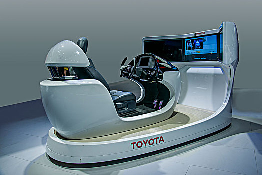 2018重庆汽车展展示的模拟汽车驾驶器