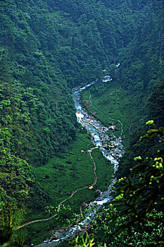 黑山谷漂流景区生态溪峡谷