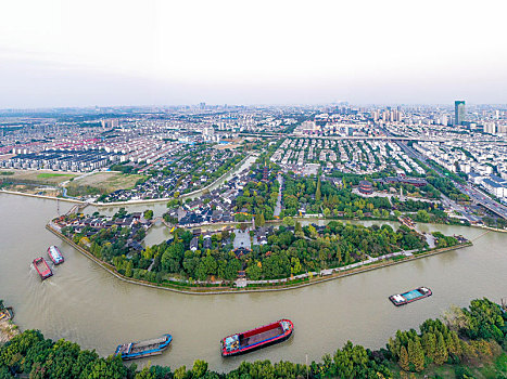 航拍江苏苏州京杭运河畔枫桥风景名胜区