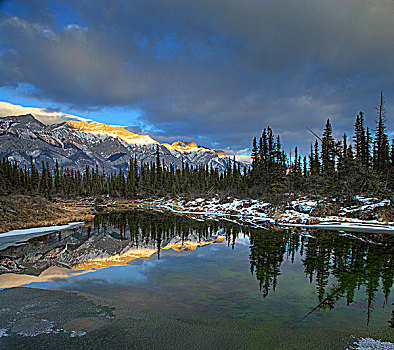 荣耀,洞,冬天,碧玉国家公园,艾伯塔省,加拿大