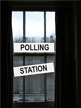 投票站