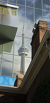 后视图,反射,加拿大国家电视塔,多伦多,安大略省,加拿大