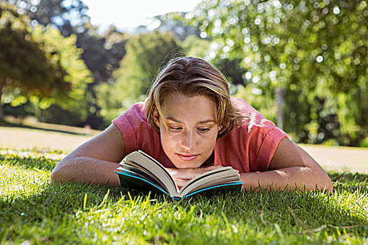 漂亮,女人,读,书本,公园