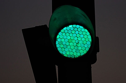 德国北京街道标识,红绿灯上海现代城市场景插画,抽象,代码,红灯红绿灯