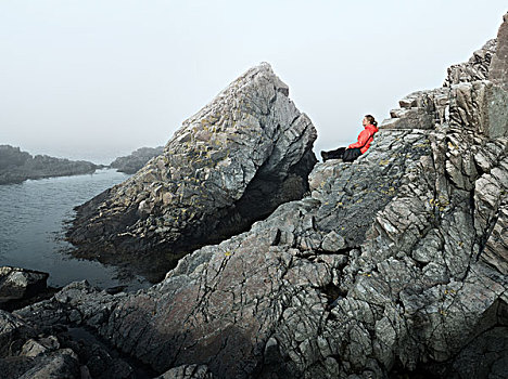 女人,放松,岩石海岸