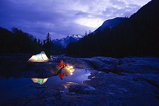 营地,夜晚,温哥华岛,不列颠哥伦比亚省,加拿大