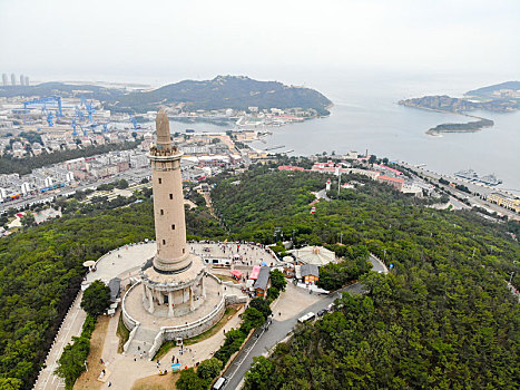 航拍辽宁大连旅顺口区白玉山景区白玉山塔