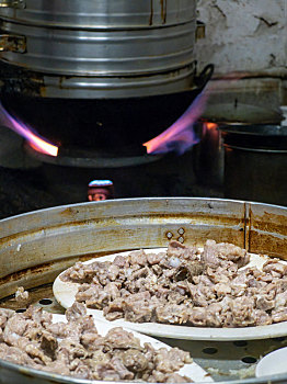 广东特色美食蒸排骨饭