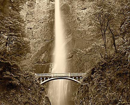 美国,俄勒冈,哥伦比亚河峡谷,桥,正面,马尔特诺马瀑布,大幅,尺寸