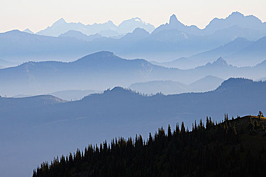 雷尼尔山国家公园,瀑布山