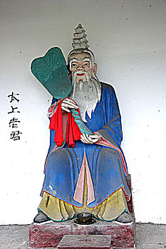 重庆东温泉镇显灵寺佛像