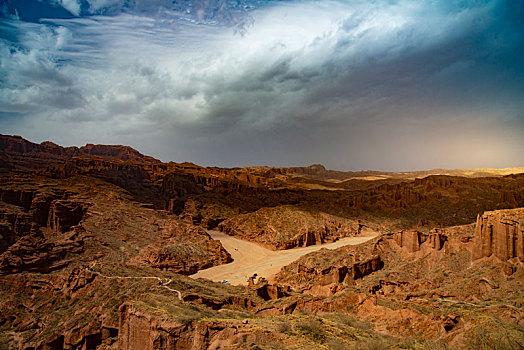 新疆阿克苏温宿大峡谷