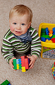 男孩,14个月,玩,彩色,塑料制品,乐高玩具,砖,德国
