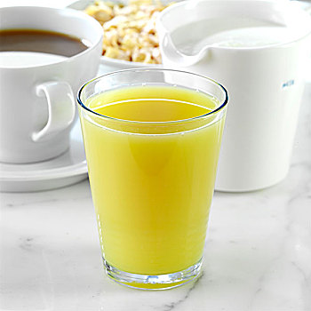玻璃杯,橙色,菠萝汁,早餐桌