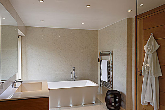 浴缸,照亮,地面,瓷砖墙,聚光灯,悬吊,天花板,优雅,现代,浴室