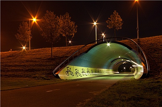 隧道,自行车