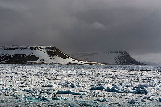 海冰,海边风景,乌云,峡湾,斯瓦尔巴特群岛,挪威
