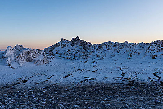 积雪,埃特纳山