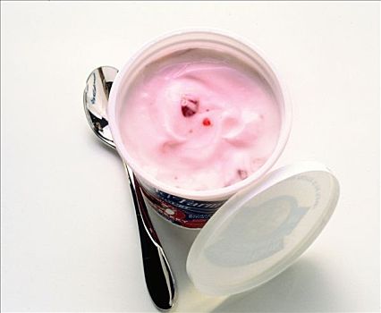 树莓酸奶,塑料容器