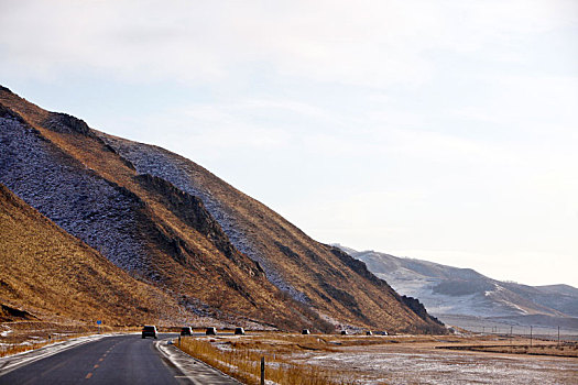 内蒙古呼伦贝尔公路雪景