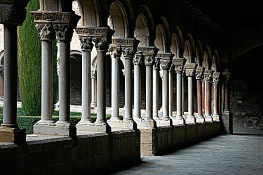 罗马式艺术风格,圣玛丽亚修道院,计算,纪念建筑,画廊,回廊,加泰罗尼亚,西班牙