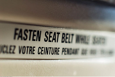 座椅安全带图片