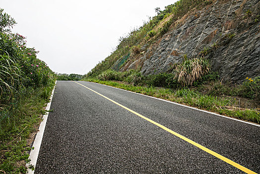 高山上的盘山公路