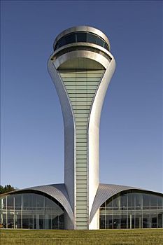 范堡罗机场,控制塔