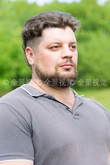 俄罗斯人,男人,看别处,头像_高清图片_全景视觉