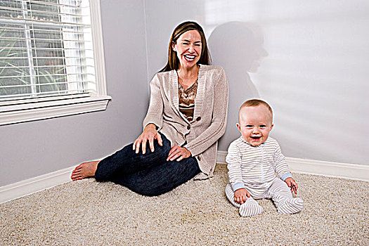 母亲,高兴,婴护,地毯