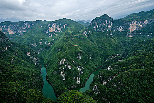 重庆云阳龙缸国家地质公园深山峡谷河流