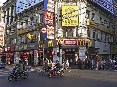 麦当劳,南京路,上海,中国