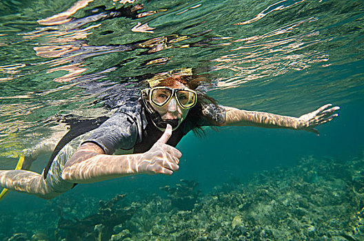 女人,潜水,给,竖大拇指,水,岛屿,洪都拉斯