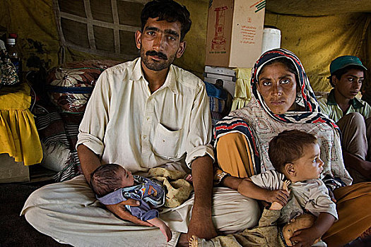 坐,妻子,女儿,婴儿,声音,地震,飞机,空中,巴基斯坦,八月,2006年