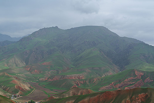 青海卓尔山