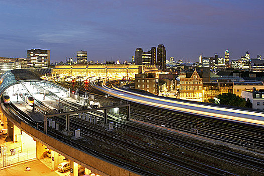 英格兰,伦敦,滑铁卢,黃昏,火车,到达,离开,火车站